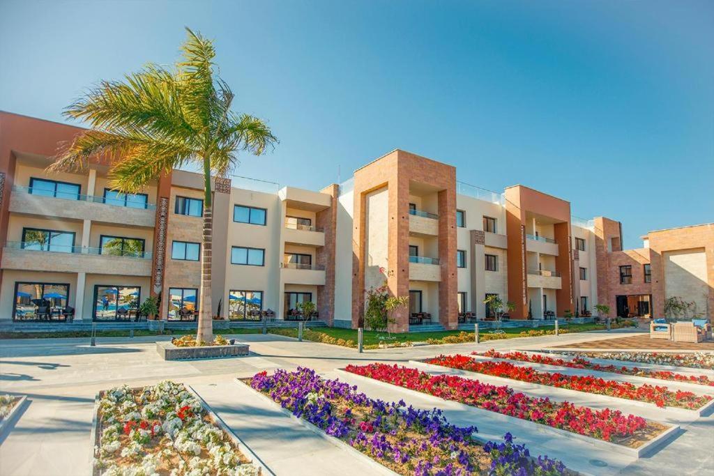 Helnan Hotel - Port Fouad พอร์ตซาอิด ภายนอก รูปภาพ